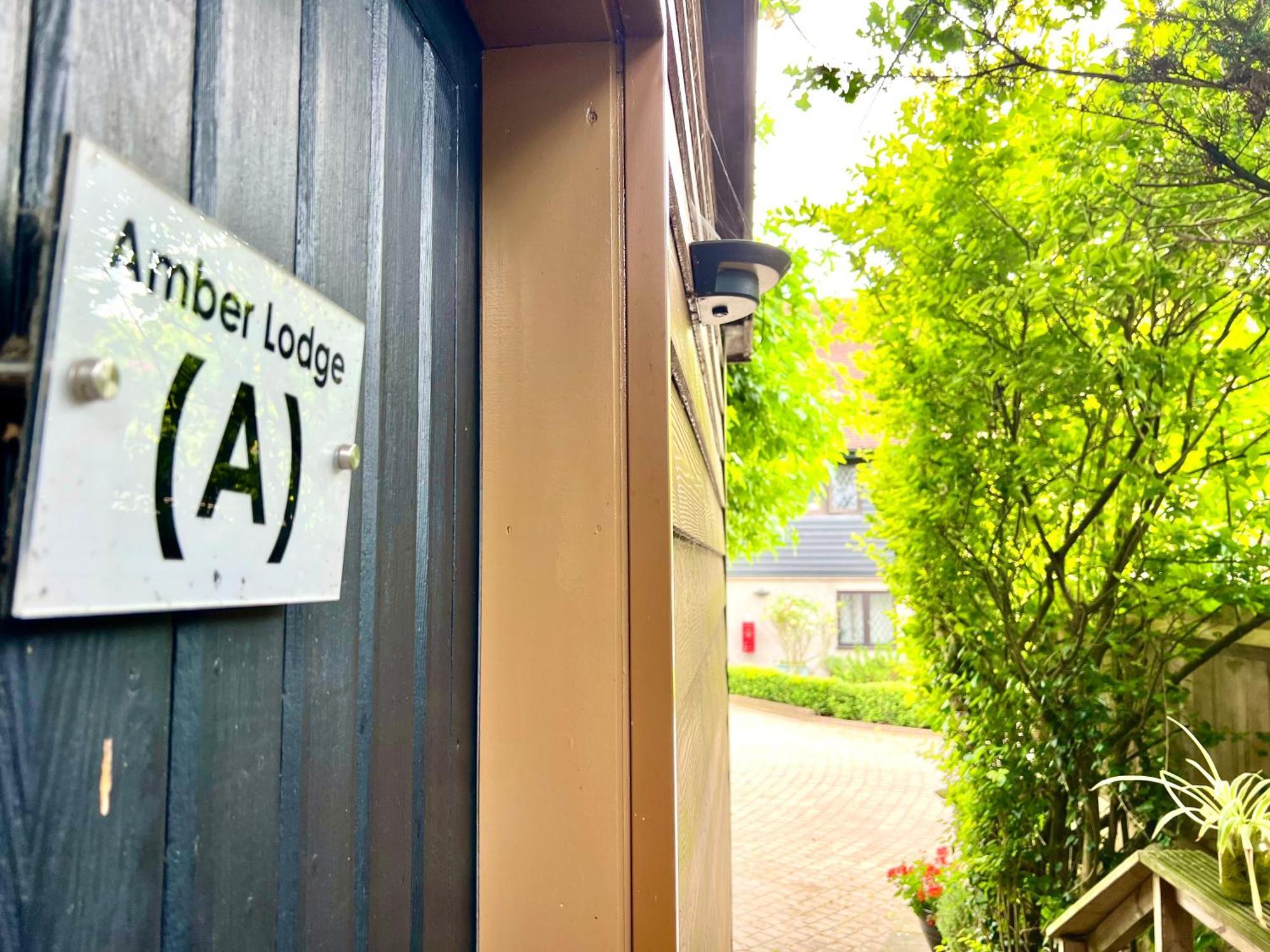 Amber Lodge Hickstead-A Burgess Hill Bagian luar foto
